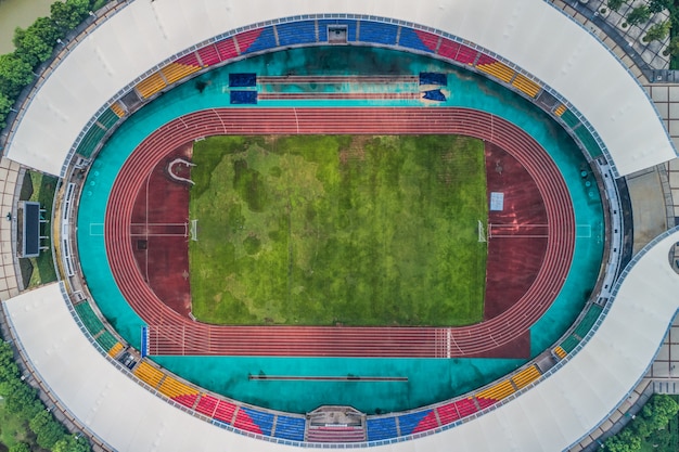 巴黎计划今夏引进五名球员加强后防线提升整体阵容实力
